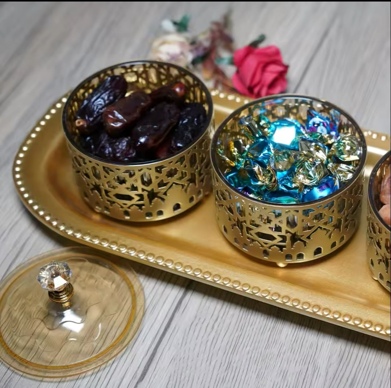 One (1) set of candy box tray combination