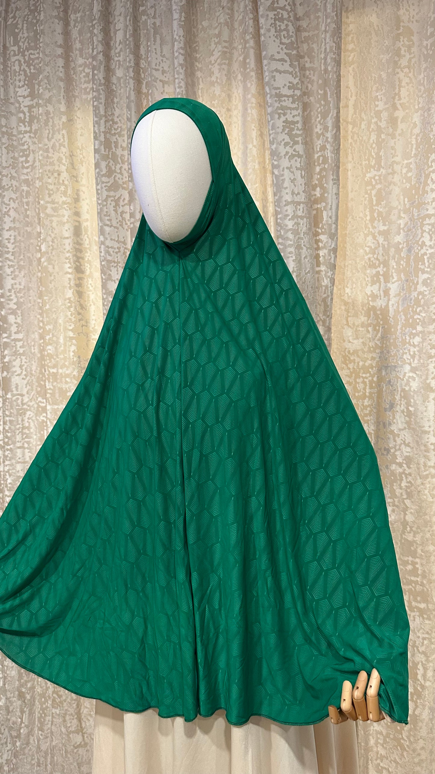 The Safiya Chin-Cover Khimar