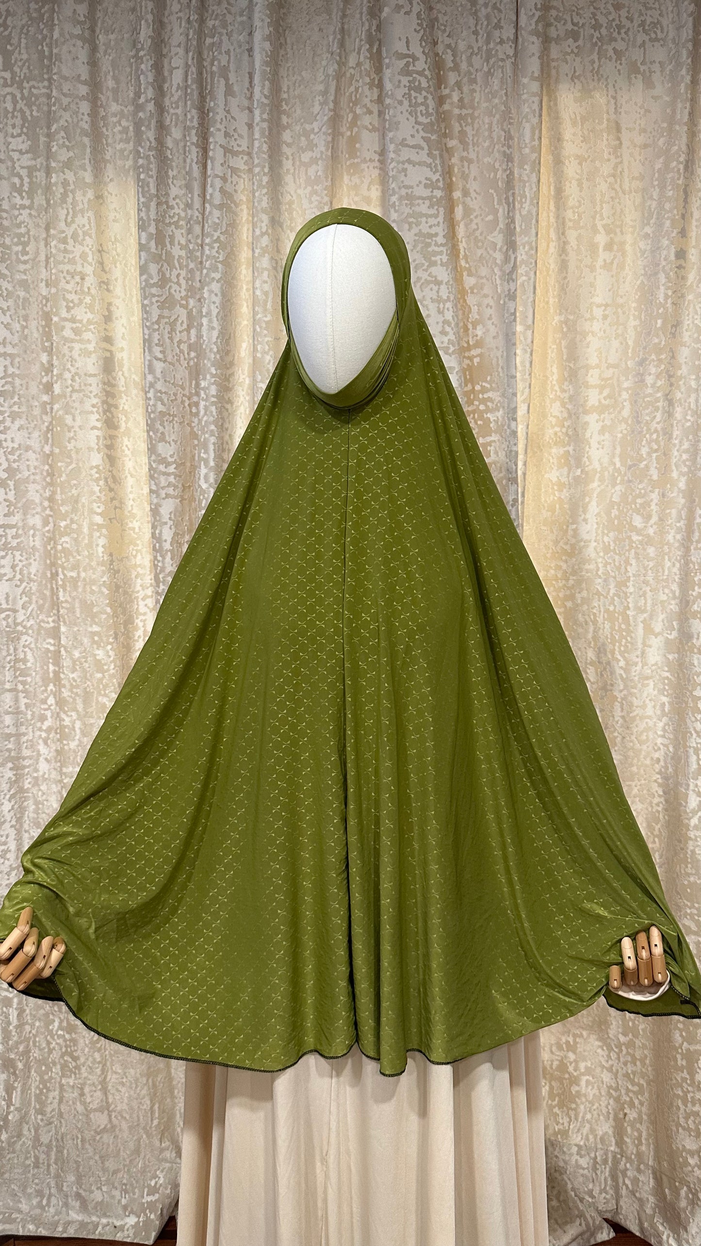 The Safiya Chin-Cover Khimar