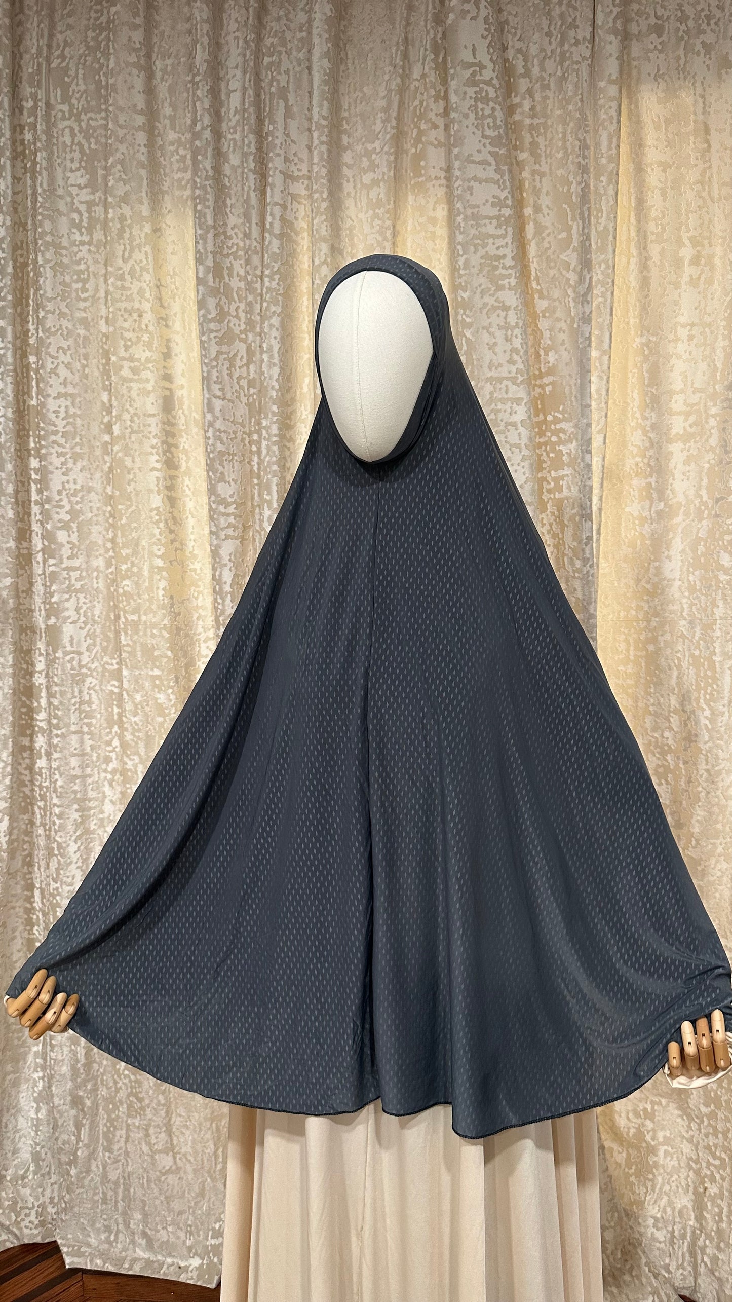 The Safiya Chin-Cover Khimar