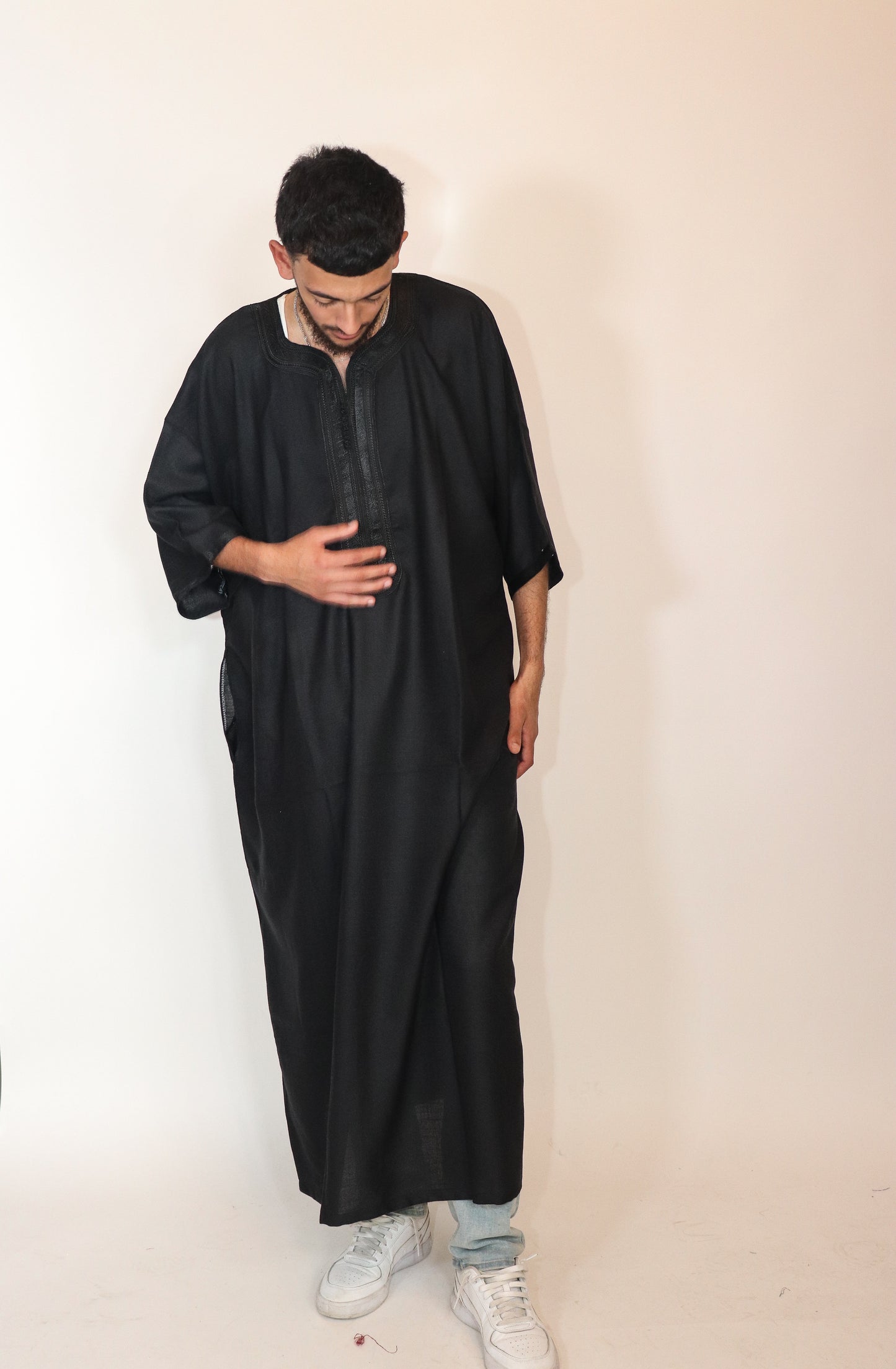 Essential Moroccan Thobe - Black